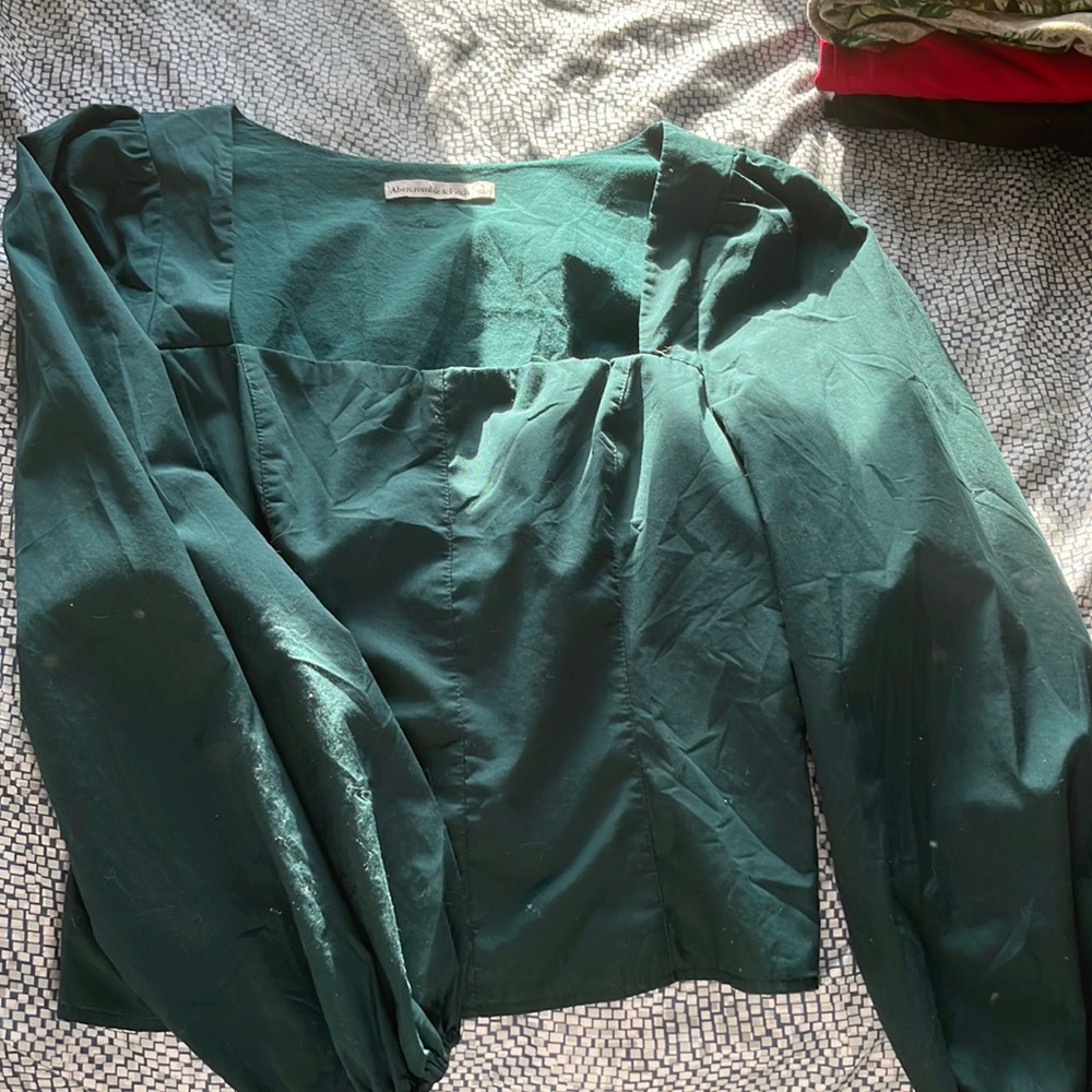 Like new A&F bubble arm square neck top